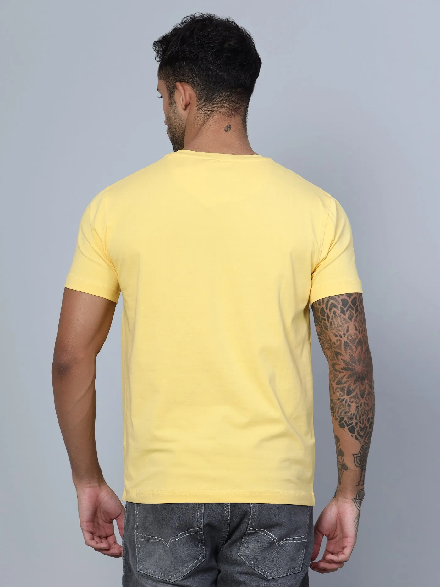 Men Round Neck Yellow T-Shirt