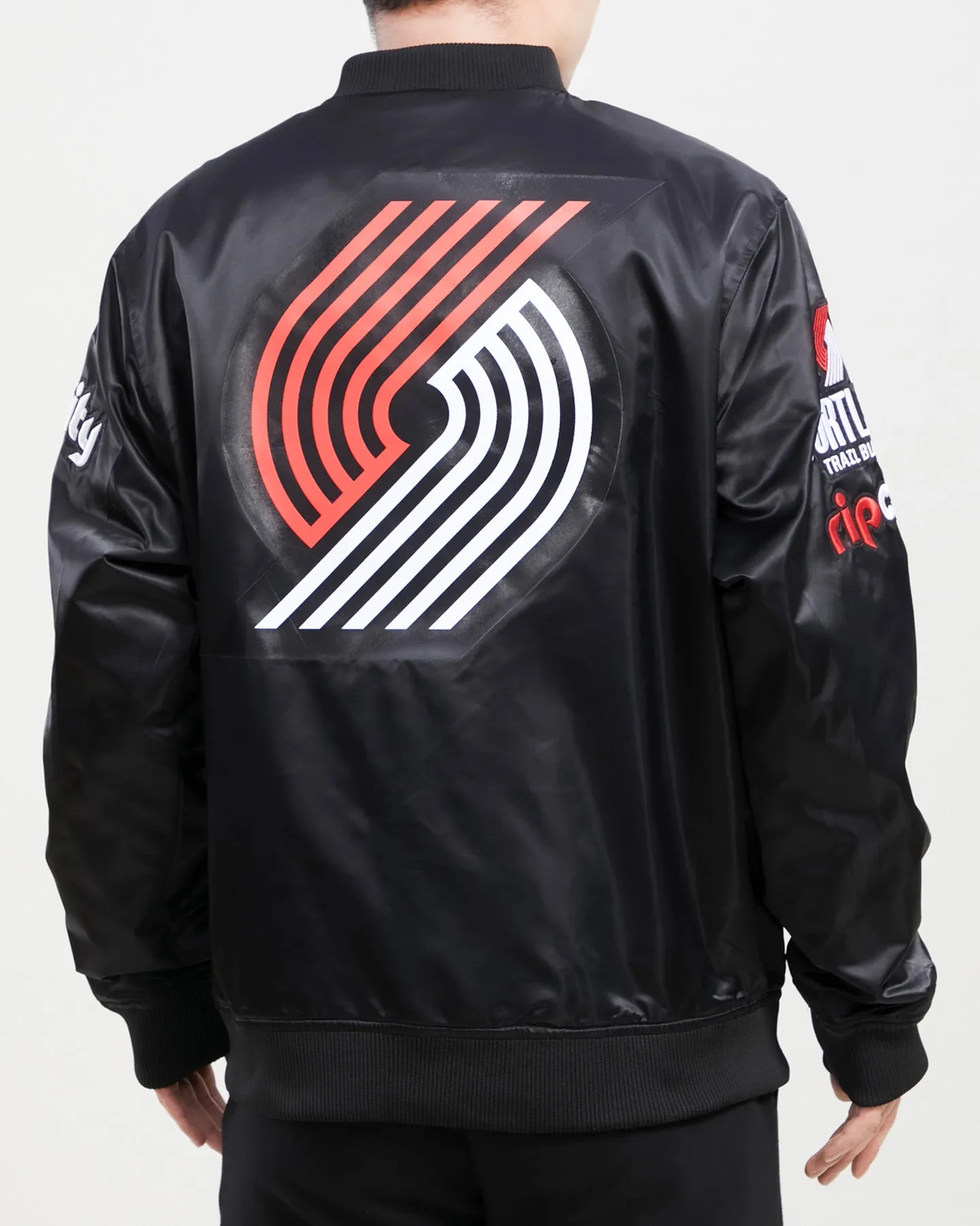 NBA PORTLAND TRAIL BLAZERS TEAM BIG LOGO MEN'S SATIN JACKET (BLACK)